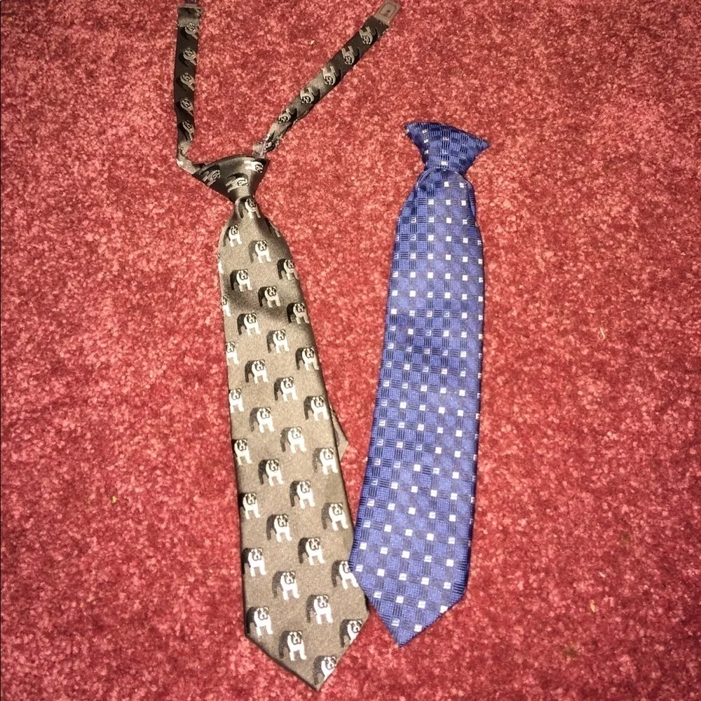 Little boys 2 ties 👔